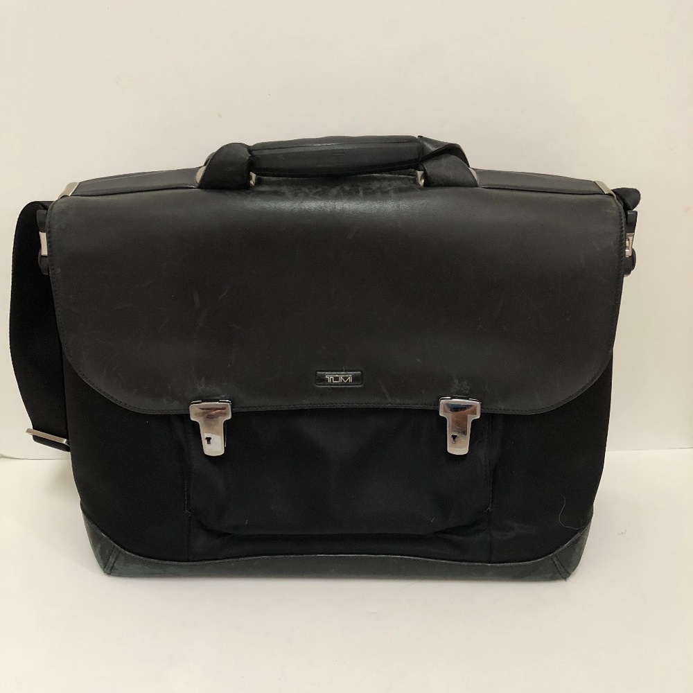 TUMI Formula T Briefcase Laptop Bag Model 2951GF